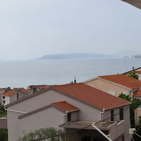Apartman Dani-podstrana Апартаменты