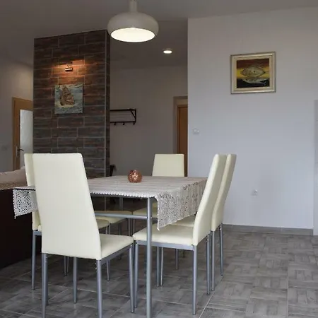 Apartman Dani-podstrana Апартаменты *