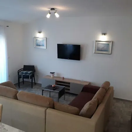 Apartment Apartman Dani-podstrana