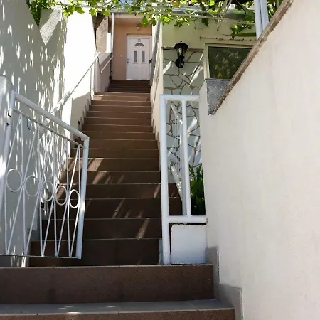 Apartman Dani-podstrana *