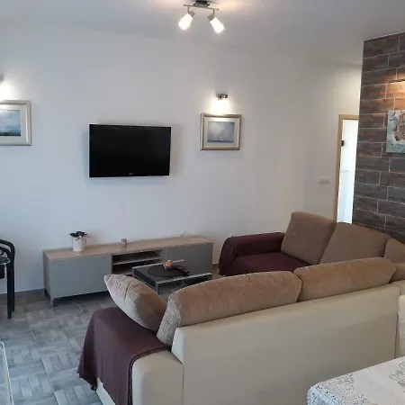 Apartment Apartman Dani-podstrana *